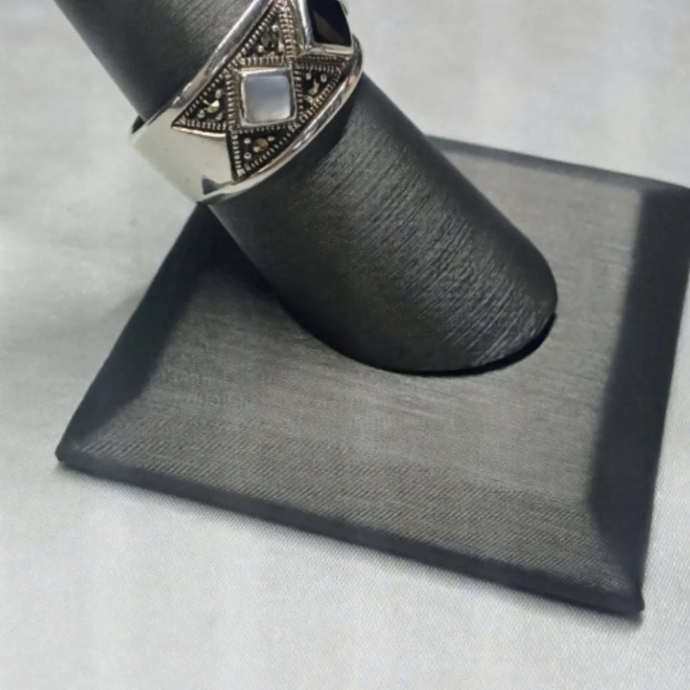 Sterling Silver 925, Black Onyx, and Zircon Ring.  Size 8 - Picture 5 of 9